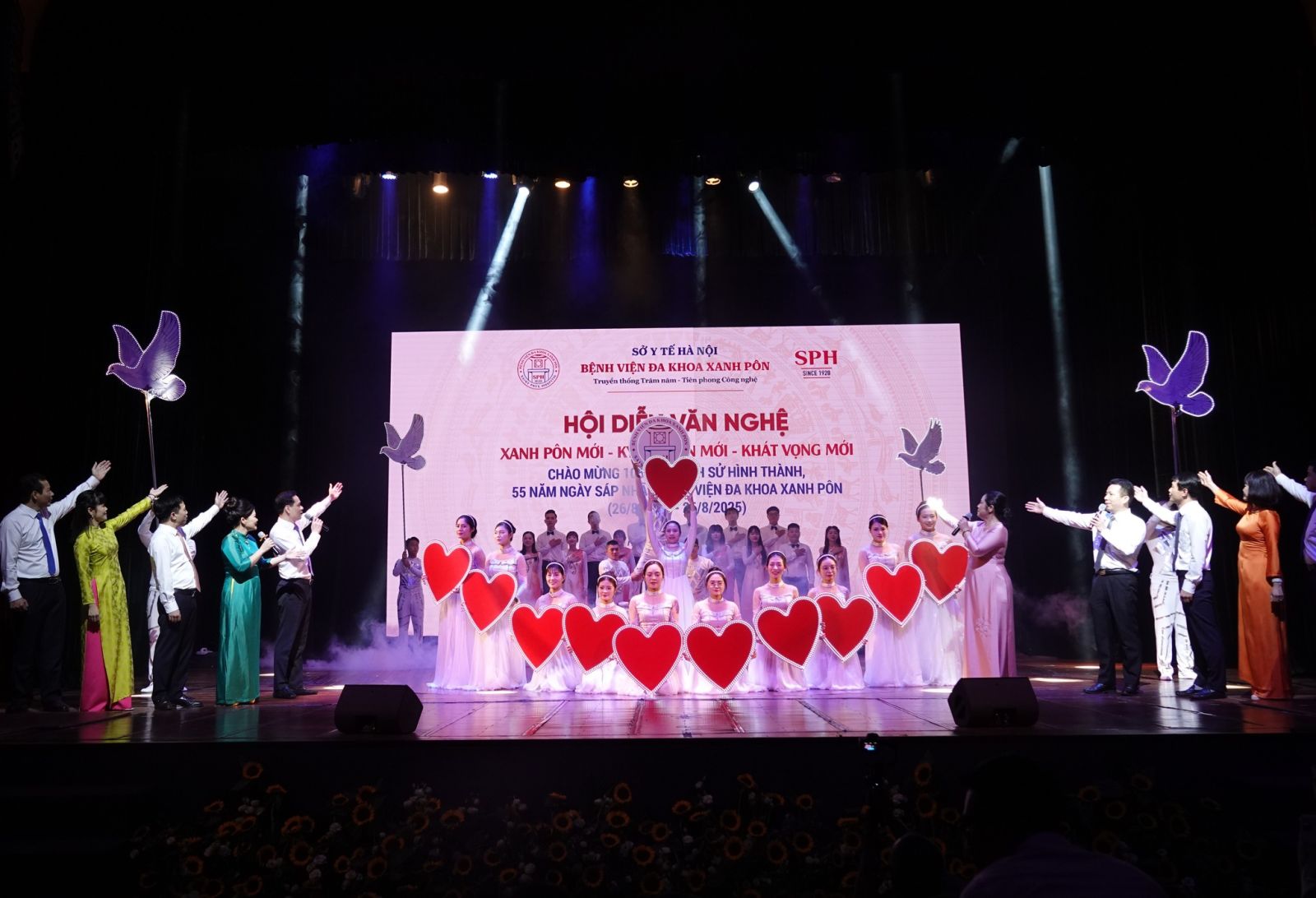 HỘI DIỄN VĂN NGHỆ "XANH PÔN MỚI - KỶ NGUYÊN MỚI - KHÁT VỌNG MỚI": BẢN HÙNG CA CỦA TÀI NĂNG VÀ NIỀM TỰ HÀO